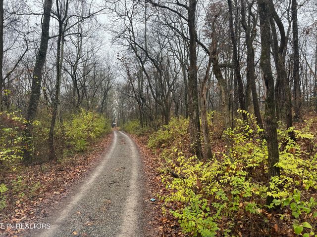 174 Veterans Rd, Sweetwater, TN 37874