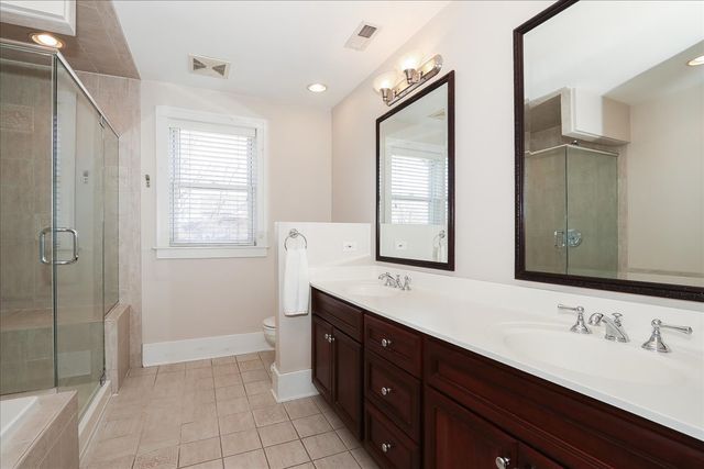 354 Hawthorne Boulevard, Glen Ellyn, IL 60137