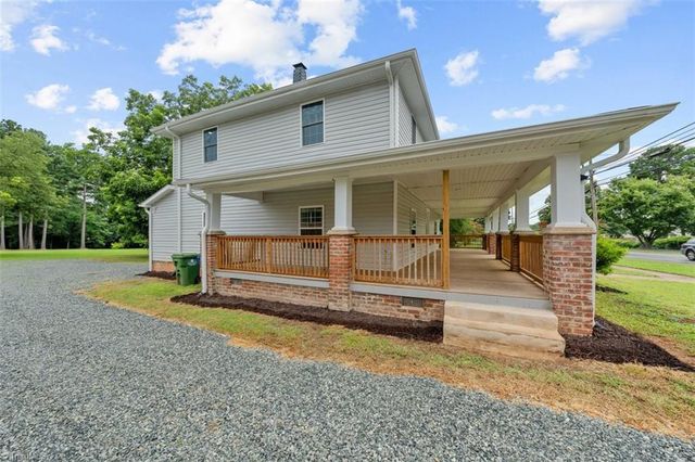 805 W 5th Avenue, Lexington, NC 27292