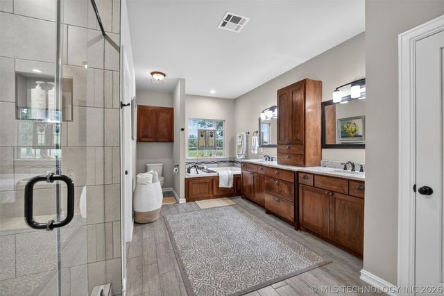29141 E 21st Place S, Broken Arrow, OK 74014