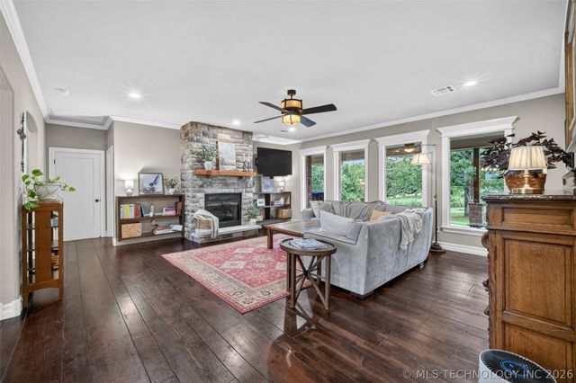 29141 E 21st Place S, Broken Arrow, OK 74014