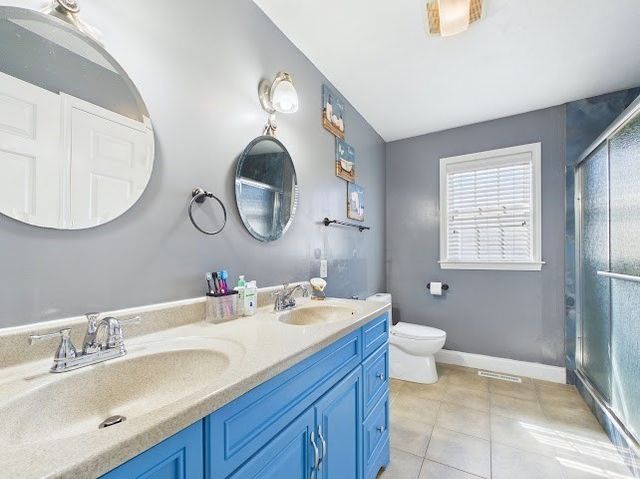 19 Abington Ln., Fall River, MA 02721
