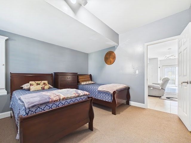 19 Abington Ln., Fall River, MA 02721