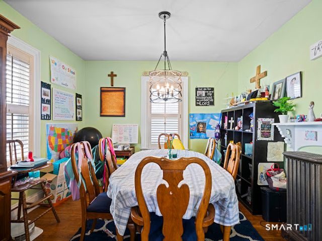 182 Broad Street, Norwich, CT 06360