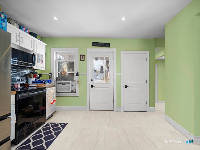 182 Broad Street, Norwich, CT 06360