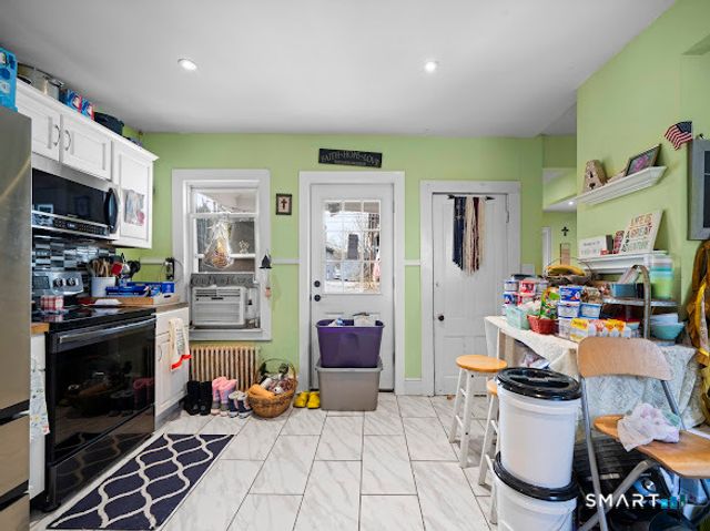 182 Broad Street, Norwich, CT 06360