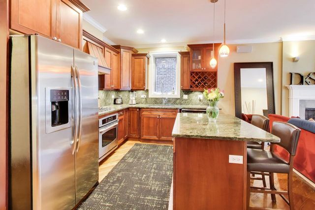 5526 N Winthrop Avenue 2N, Chicago, IL 60640