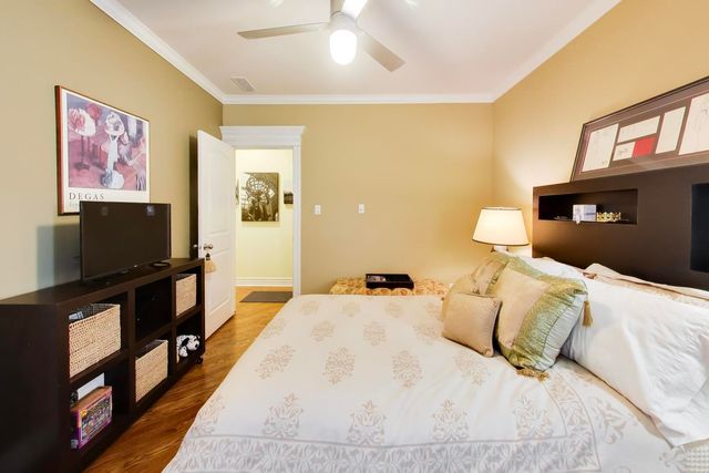 5526 N Winthrop Avenue 2N, Chicago, IL 60640