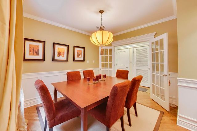 5526 N Winthrop Avenue 2N, Chicago, IL 60640