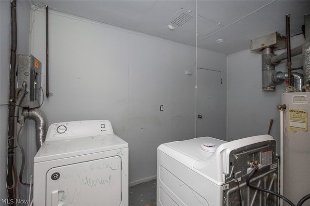 17614 Rook Circle, Cleveland, OH 44112