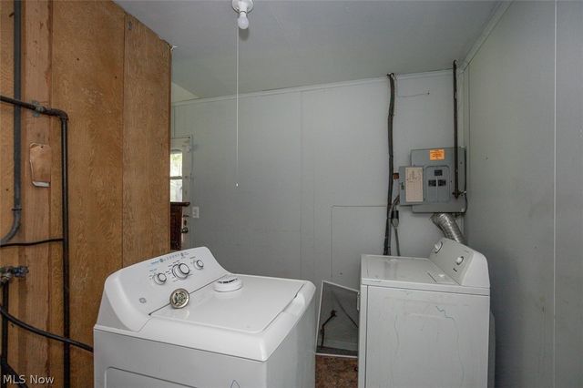 17614 Rook Circle, Cleveland, OH 44112