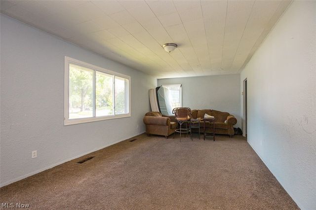 17614 Rook Circle, Cleveland, OH 44112