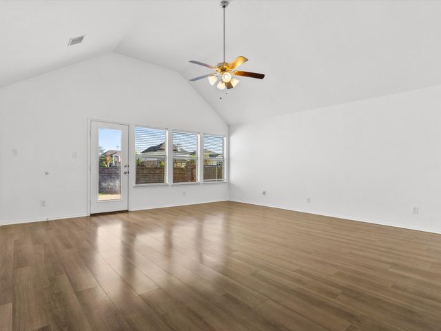 400 Elk Run Drive, Fort Worth, TX 76140