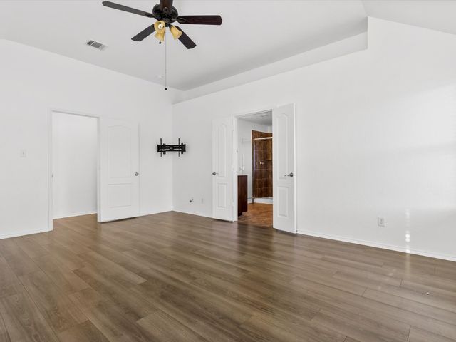 400 Elk Run Drive, Fort Worth, TX 76140