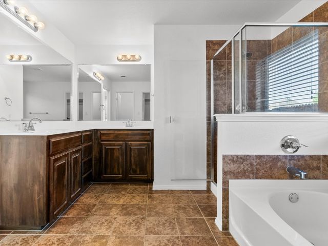 400 Elk Run Drive, Fort Worth, TX 76140