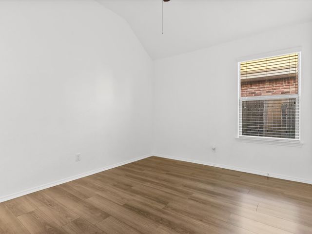 400 Elk Run Drive, Fort Worth, TX 76140