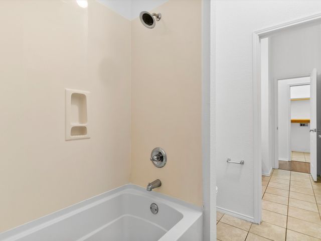 400 Elk Run Drive, Fort Worth, TX 76140