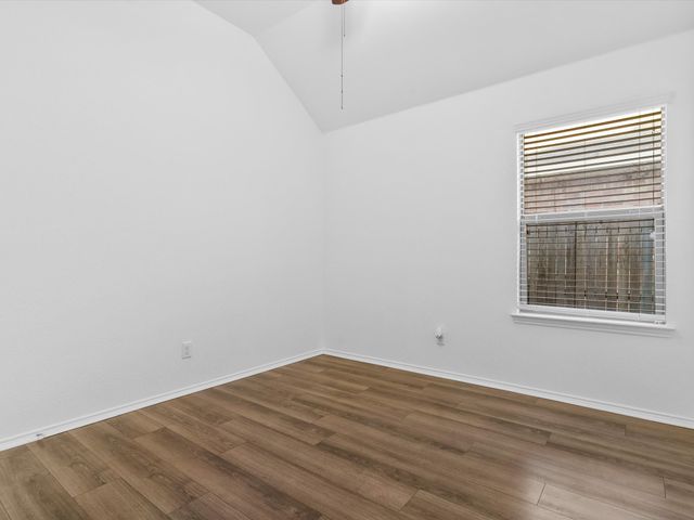 400 Elk Run Drive, Fort Worth, TX 76140