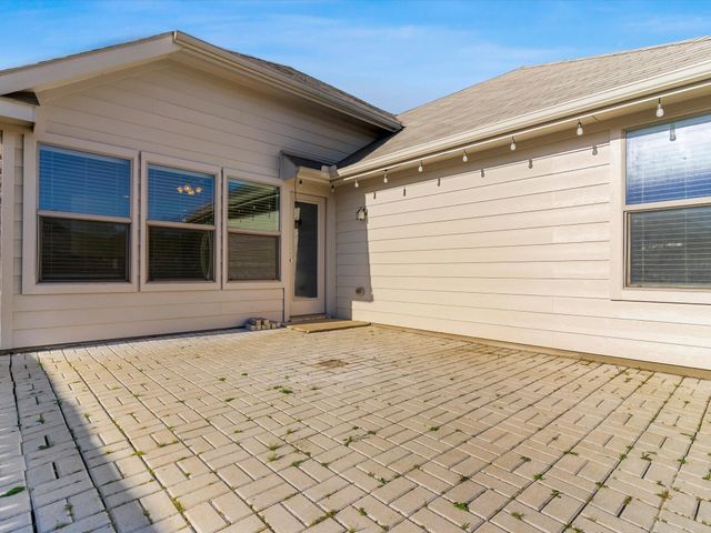 400 Elk Run Drive, Fort Worth, TX 76140