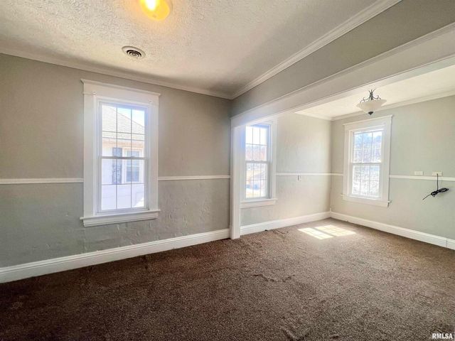 620 16TH Avenue, East Moline, IL 61244