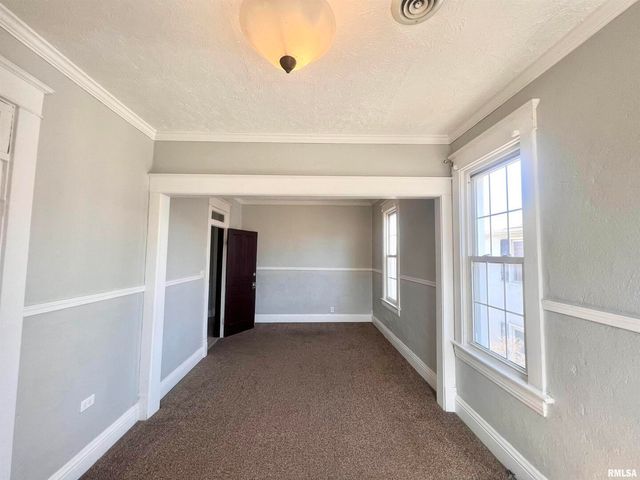 620 16TH Avenue, East Moline, IL 61244