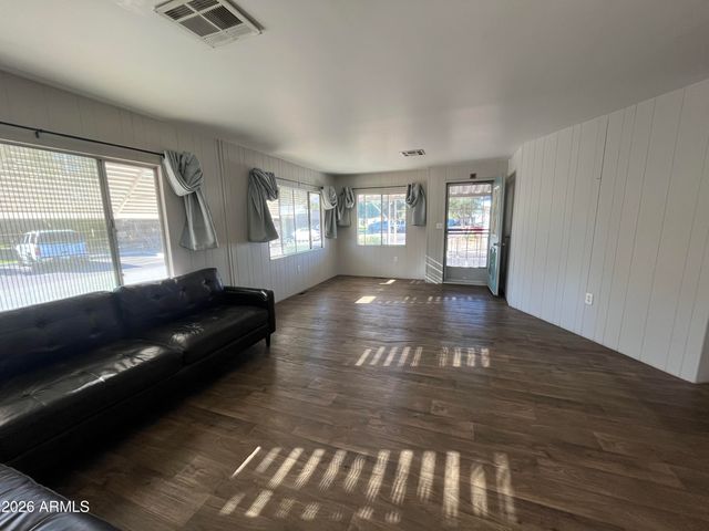 10960 N 67TH Avenue 155, Glendale, AZ 85304