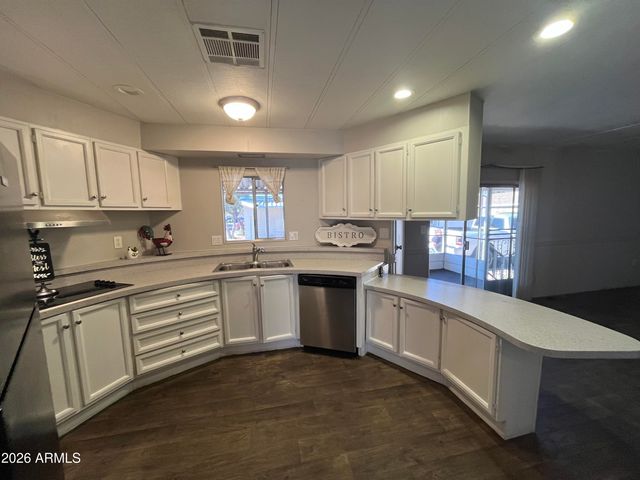 10960 N 67TH Avenue 155, Glendale, AZ 85304