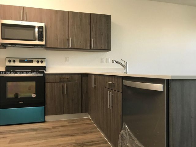 15650 SW 136 St. 103, Miami, FL 33196