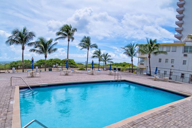 9273 Collins Ave 212, Surfside, FL 33154