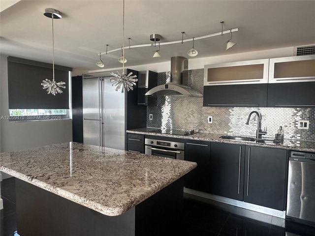 9273 Collins Ave 212, Surfside, FL 33154