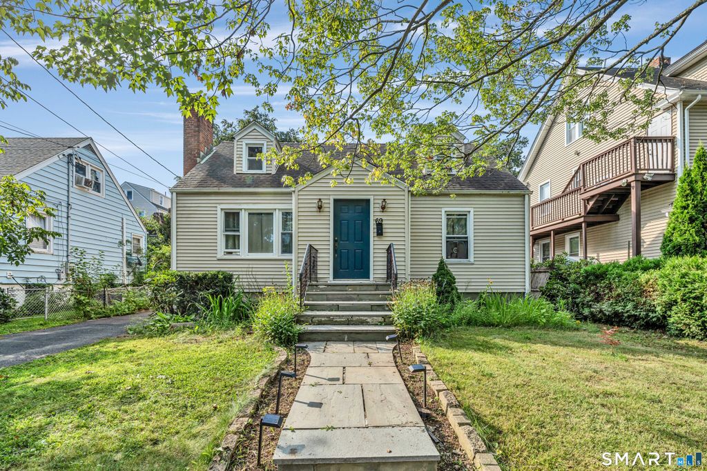 69 Fern Street, Bridgeport, CT 06606