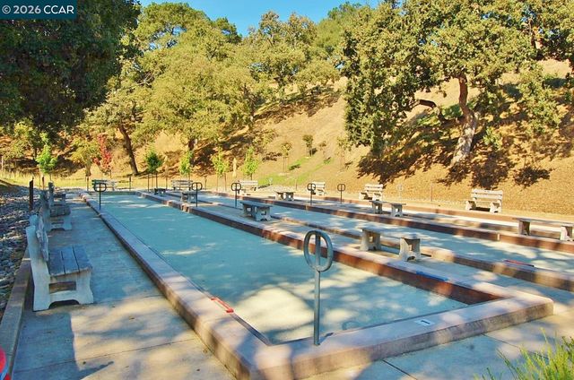 1168 Leisure Ln 1, Walnut Creek, CA 94595