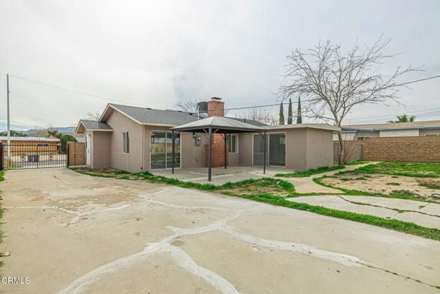 39047 Juniper Tree Road, Palmdale, CA 93551