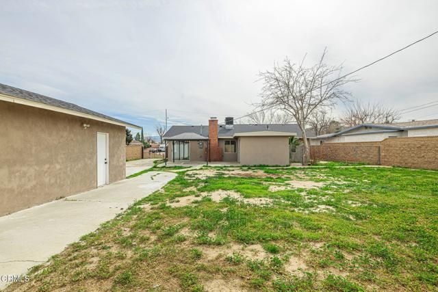 39047 Juniper Tree Road, Palmdale, CA 93551