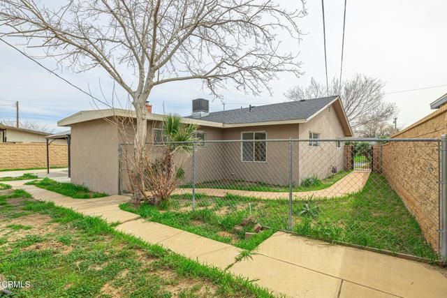 39047 Juniper Tree Road, Palmdale, CA 93551