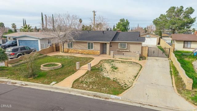39047 Juniper Tree Road, Palmdale, CA 93551