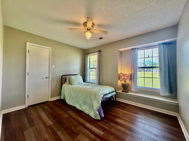 515 MEBANE RD, Oakland, TN 38060