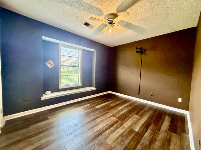 515 MEBANE RD, Oakland, TN 38060