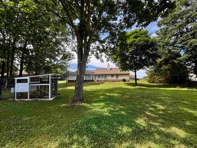515 MEBANE RD, Oakland, TN 38060