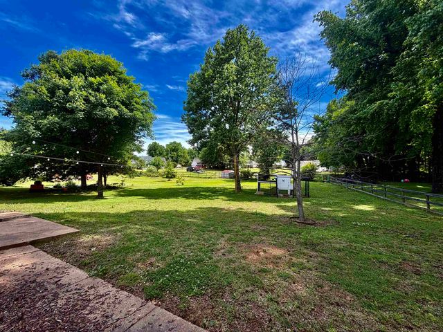 515 MEBANE RD, Oakland, TN 38060