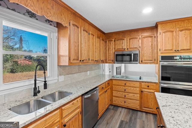 1729 Milton Way, Perry, GA 31069