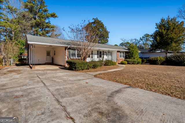 1729 Milton Way, Perry, GA 31069