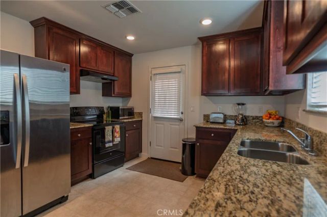 714 Dean Court, Merced, CA 95341