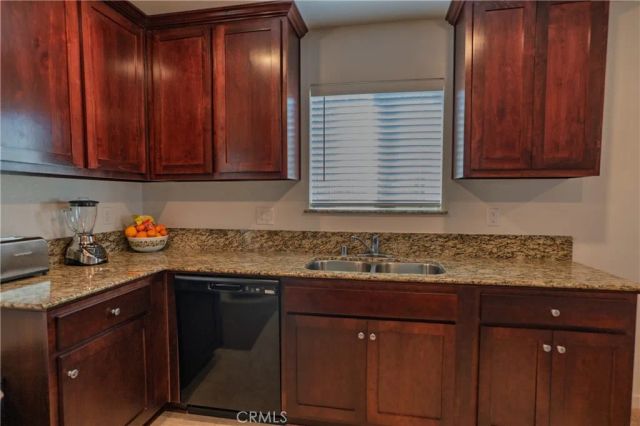 714 Dean Court, Merced, CA 95341