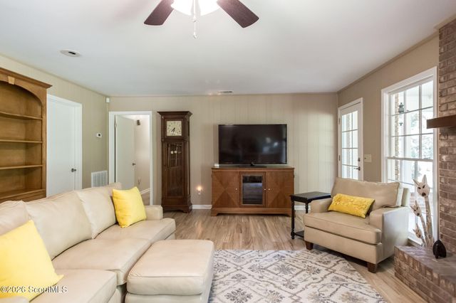 1075 Wildwood Road, Waycross, GA 31503