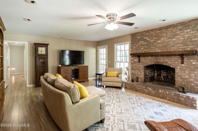 1075 Wildwood Road, Waycross, GA 31503
