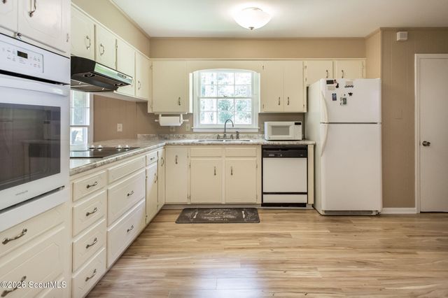 1075 Wildwood Road, Waycross, GA 31503
