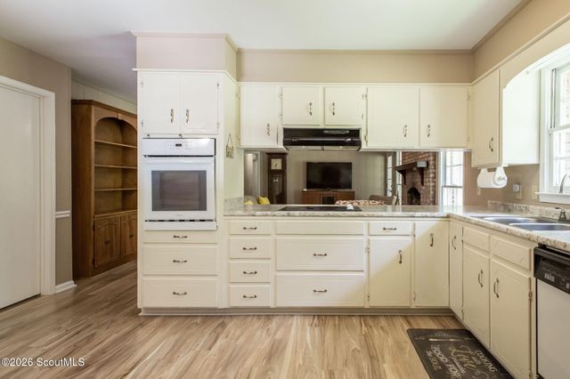 1075 Wildwood Road, Waycross, GA 31503