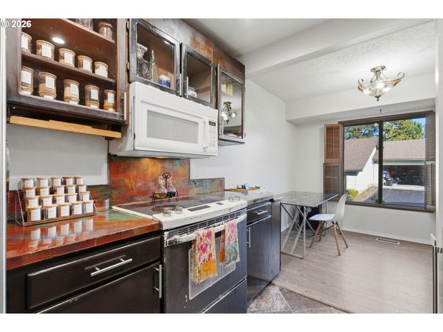 4230 Ne 125TH Pl, Portland, OR 97230