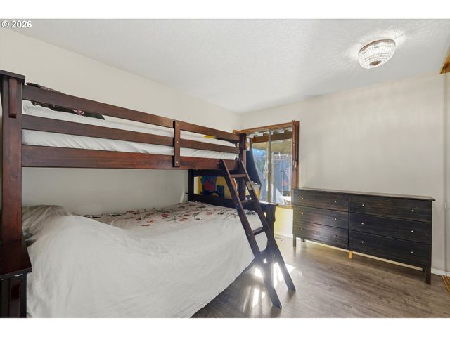 4230 Ne 125TH Pl, Portland, OR 97230